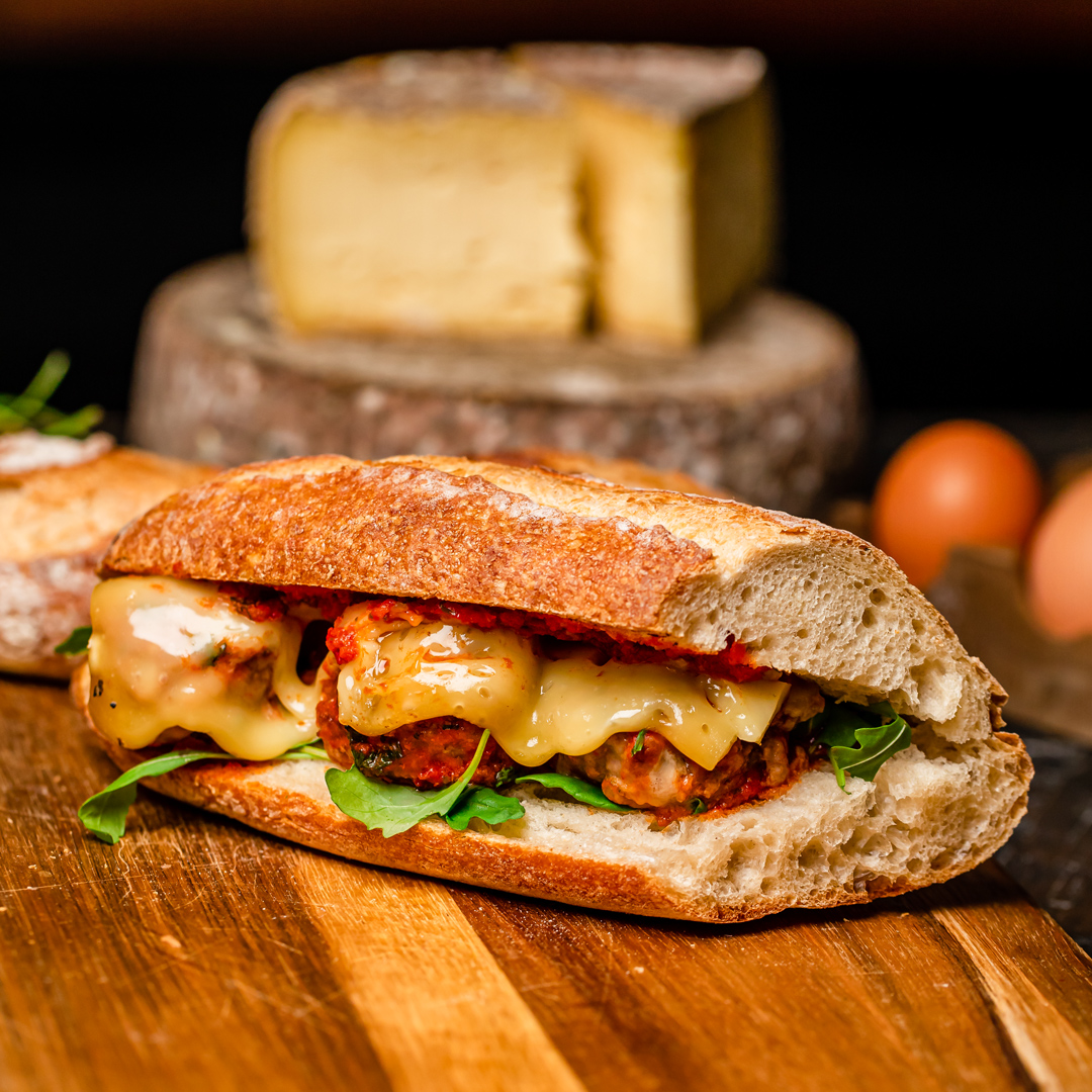 Meatball sandwich Tomme de Savoie